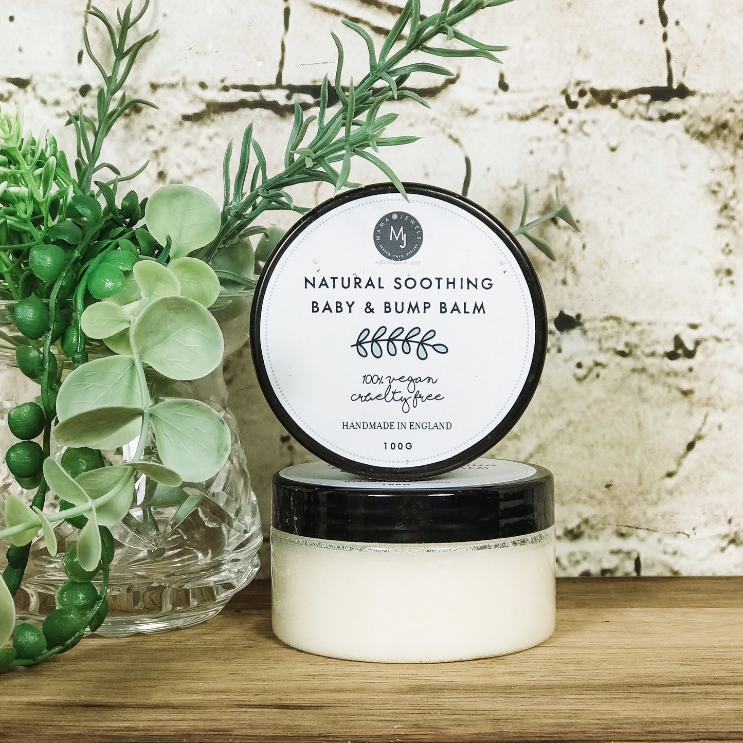 Luxury Pamper at Home Spa Box for Pregnancy and New Mums | Green image 4