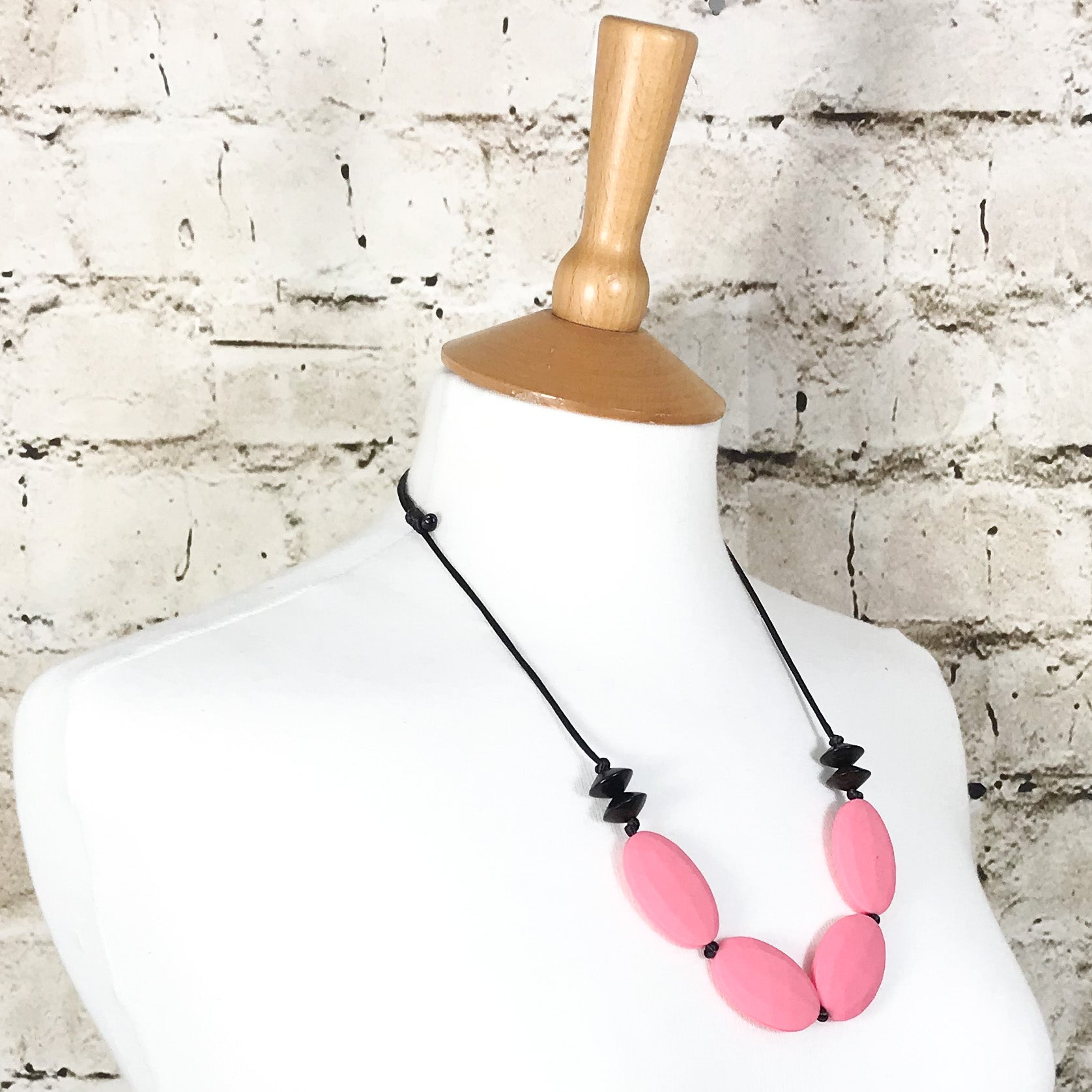 Pebble silicone and wood stylish teething necklace | Blush Pink image 3