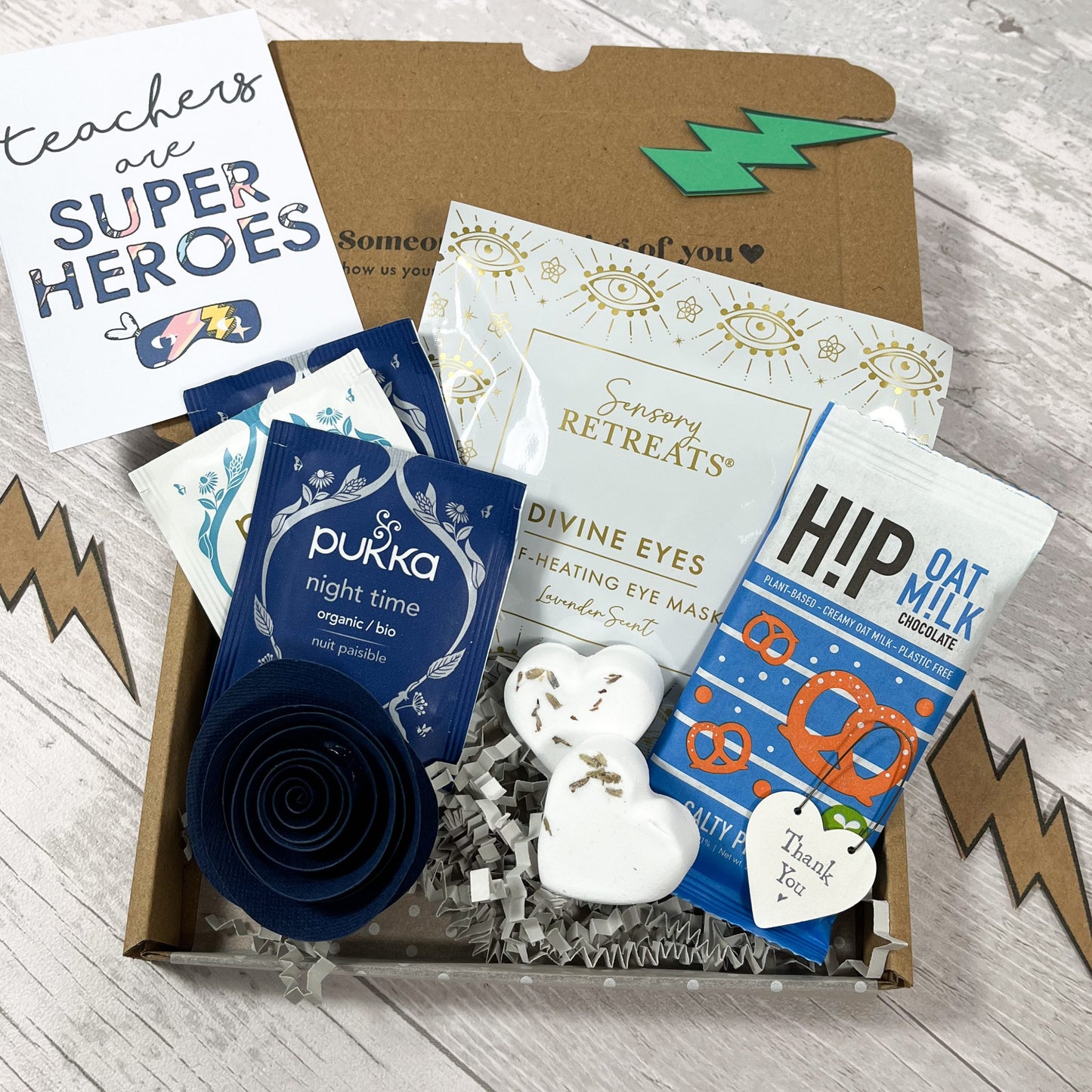 Teacher gift thank you postal eco 'Teachers are Superheroes' | Vegan image 0
