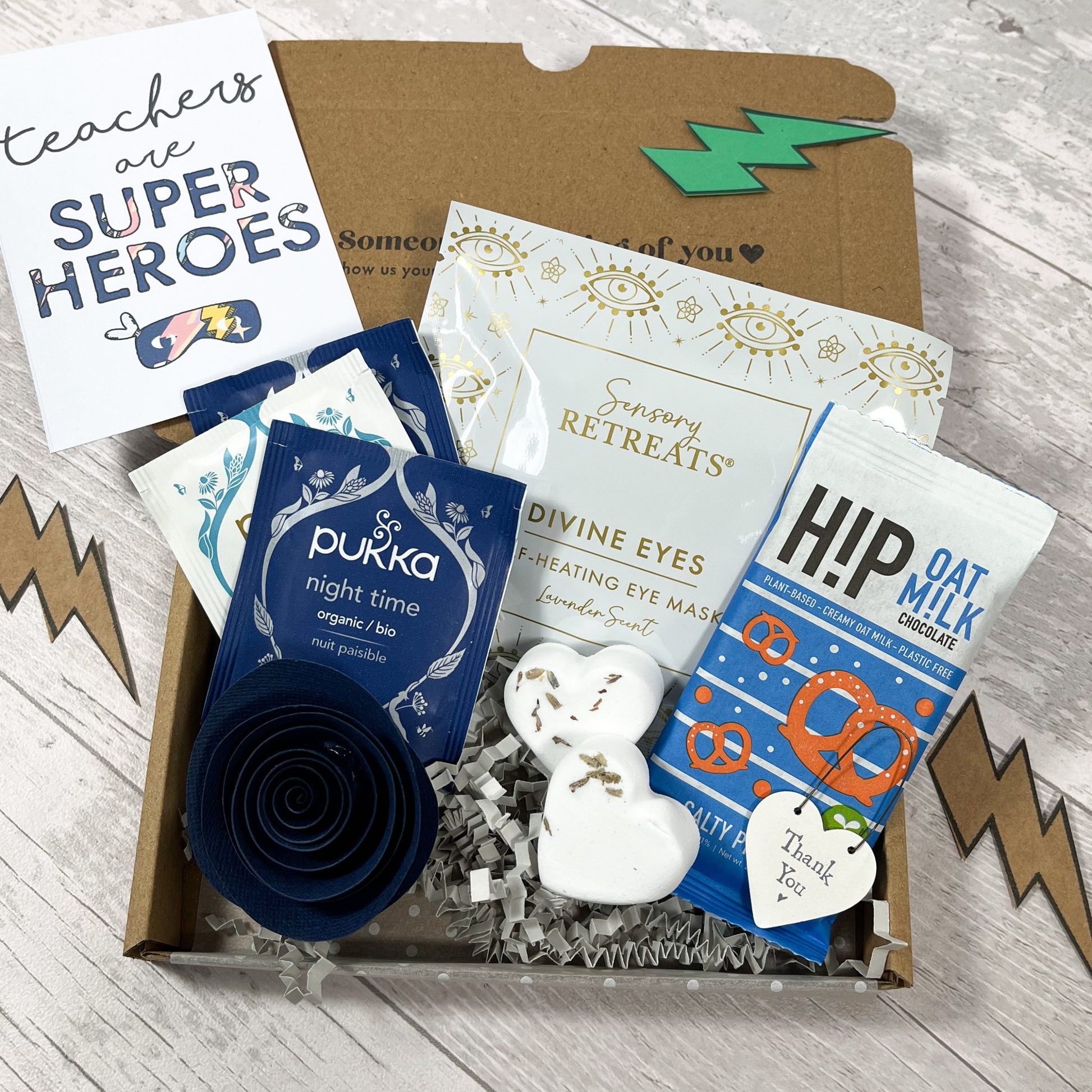 Teacher gift thank you postal eco 'Teachers are Superheroes' | Vegan image 0