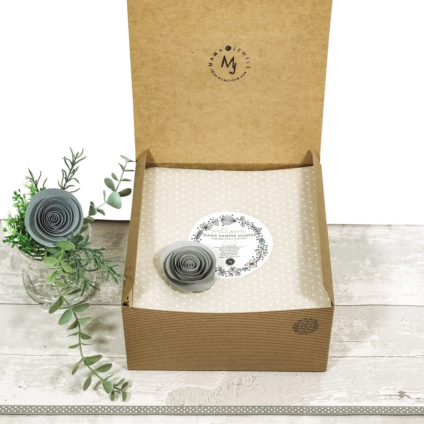 Mum to be Gift hamper | Pregnancy Pamper | Baby shower | Grey image 3
